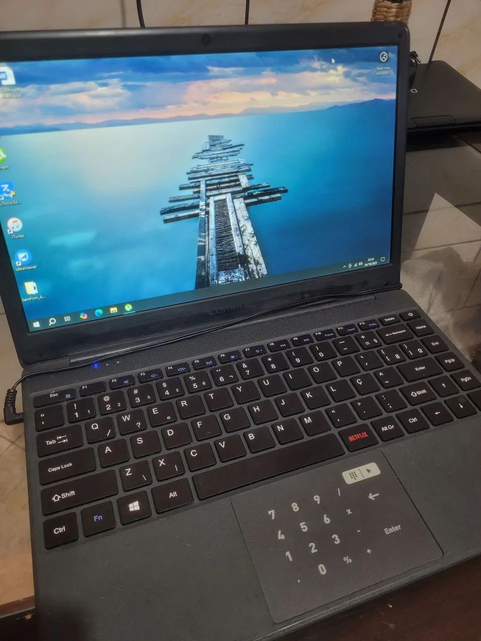 Compaq I3 Notebook read the description 64317759303555121