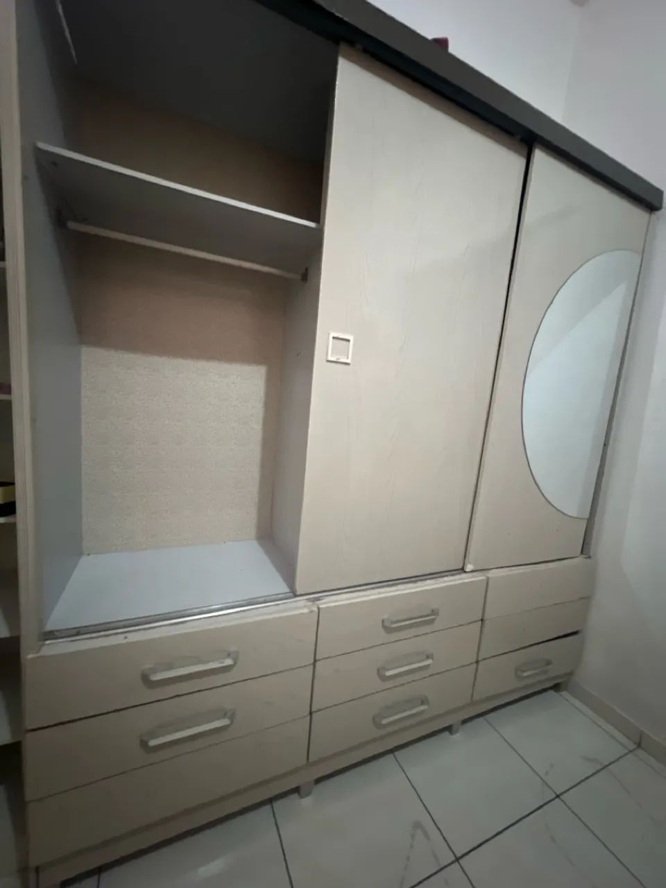 Guarda-Roupa com Espelho e Gavetas Entrego leia : - Foto 5