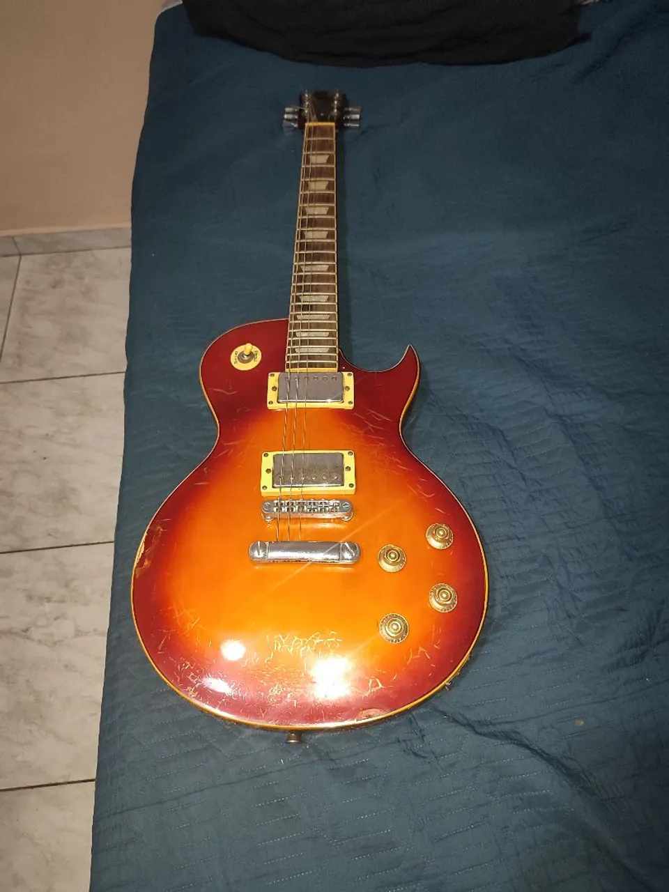Guitarra Les Paul Sunburst Vintage