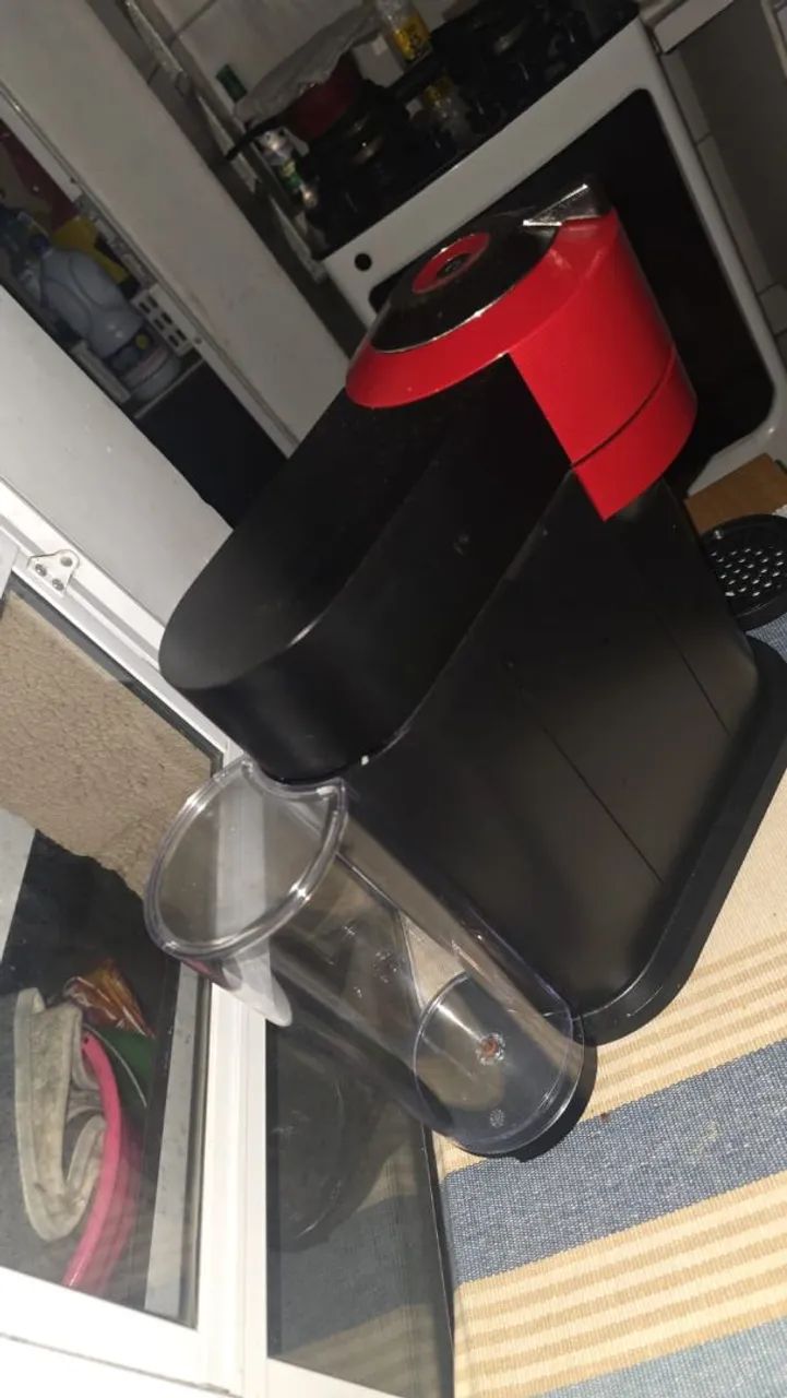 Cafeteira Nespresso Vermelha - Foto 3