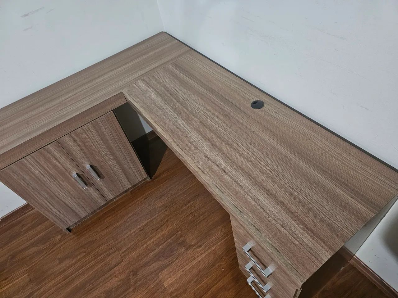 Escrivaninha Seminova64276681352833122