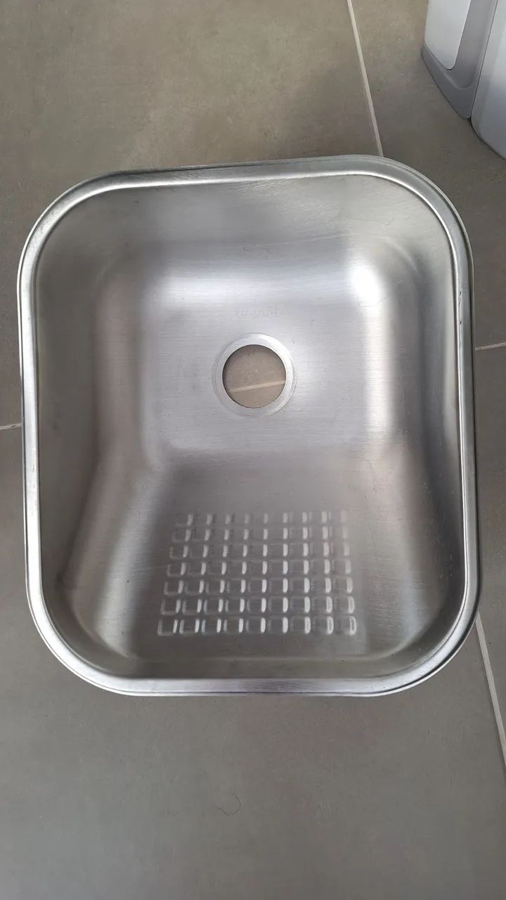 Tanque de inox escovado 34x40