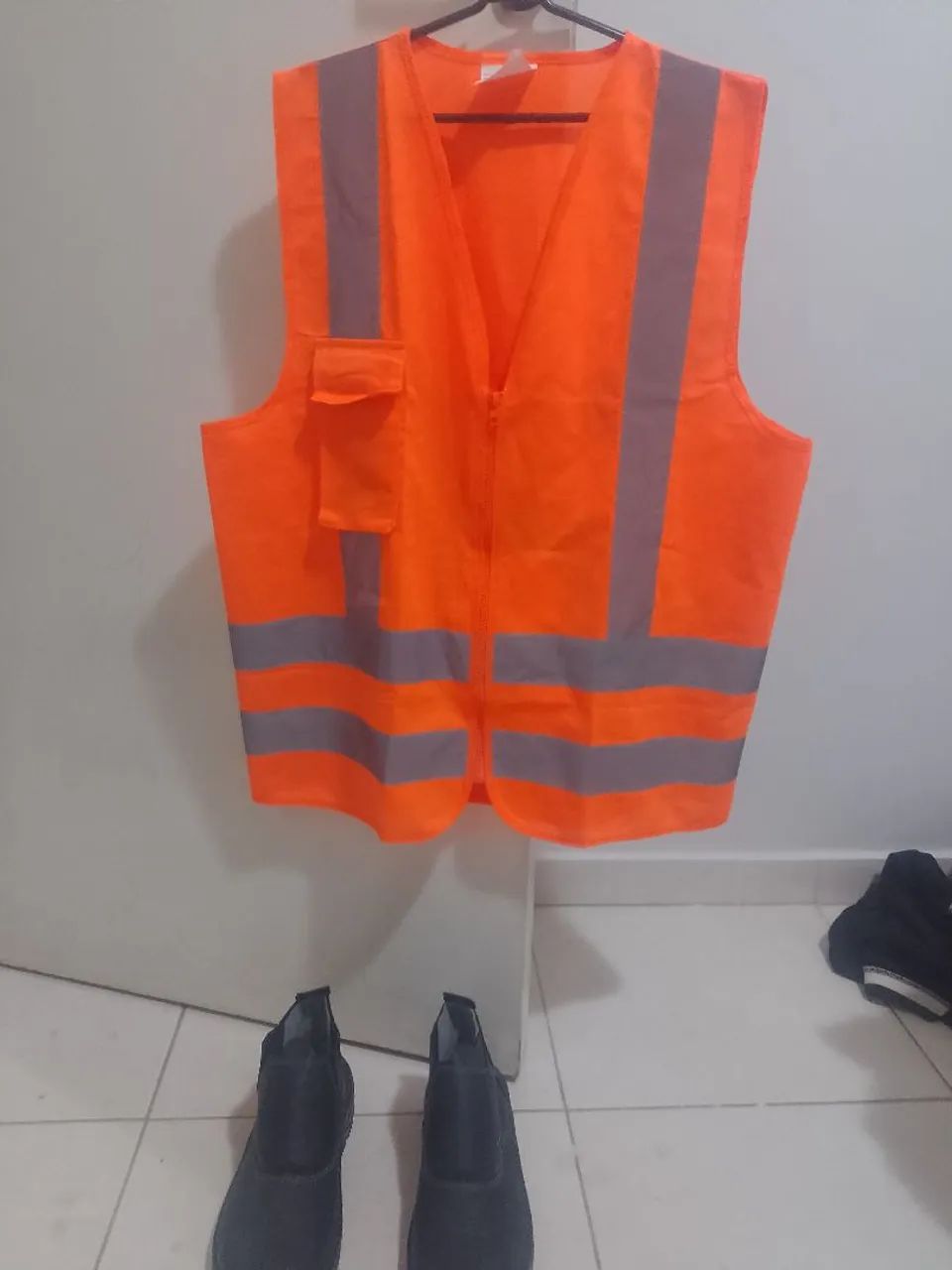 Botina de trabalho e colete ? refletivo  - Foto 2