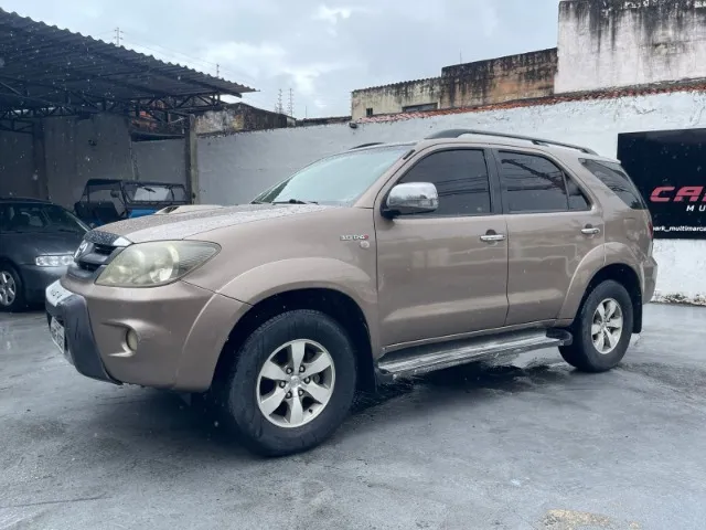 Toyota Hilux 2008 SW4 SRV 4x4 aut 3.0 Diesel 5 lugares