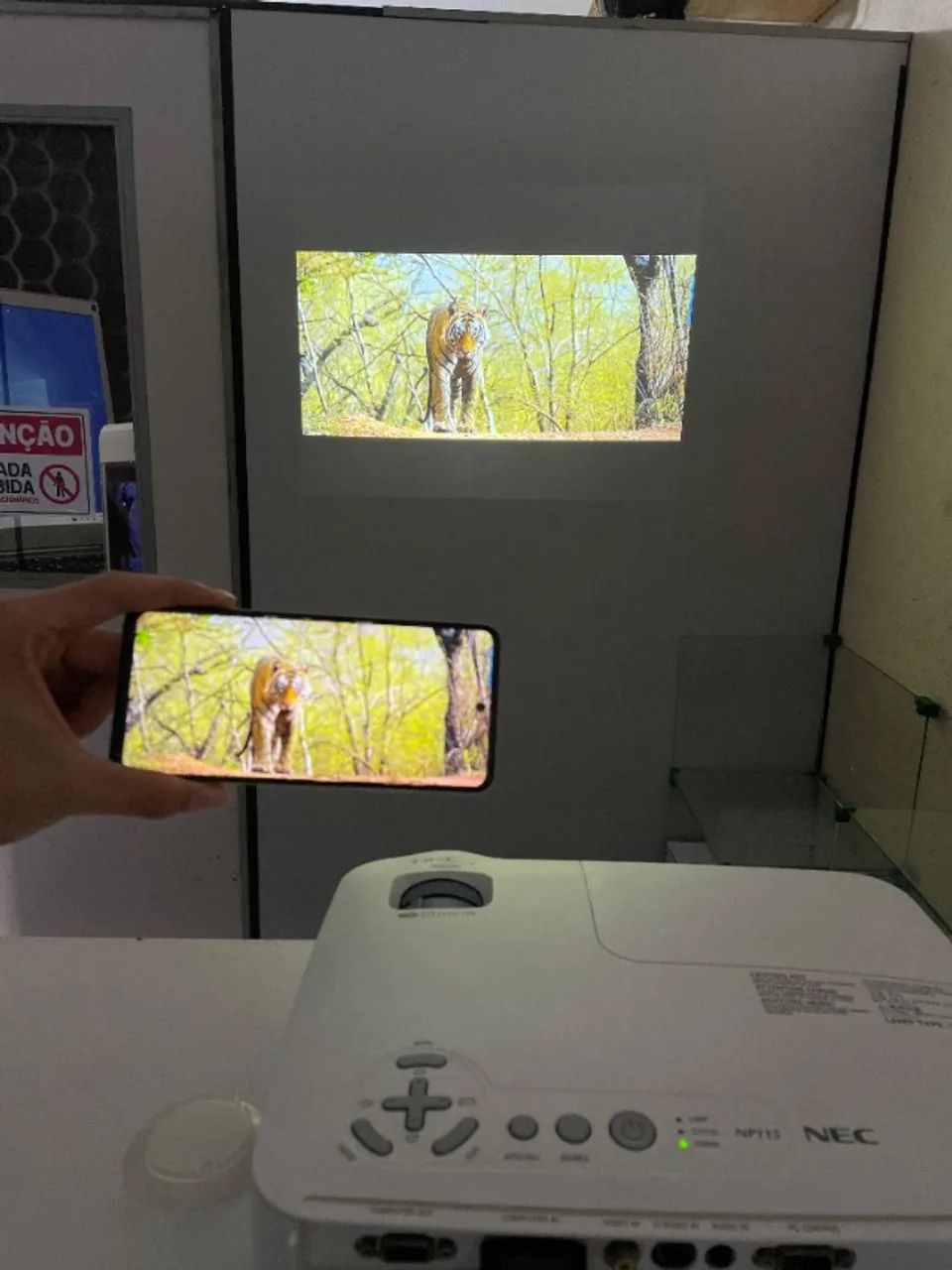 Projetor NEC NP115 | 2500 Lumens | Lâmpada Semi-nova + Garantia! - Foto 6