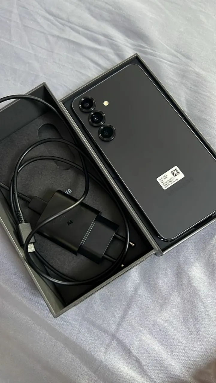 Vendo ou troco samsung s25 256gb