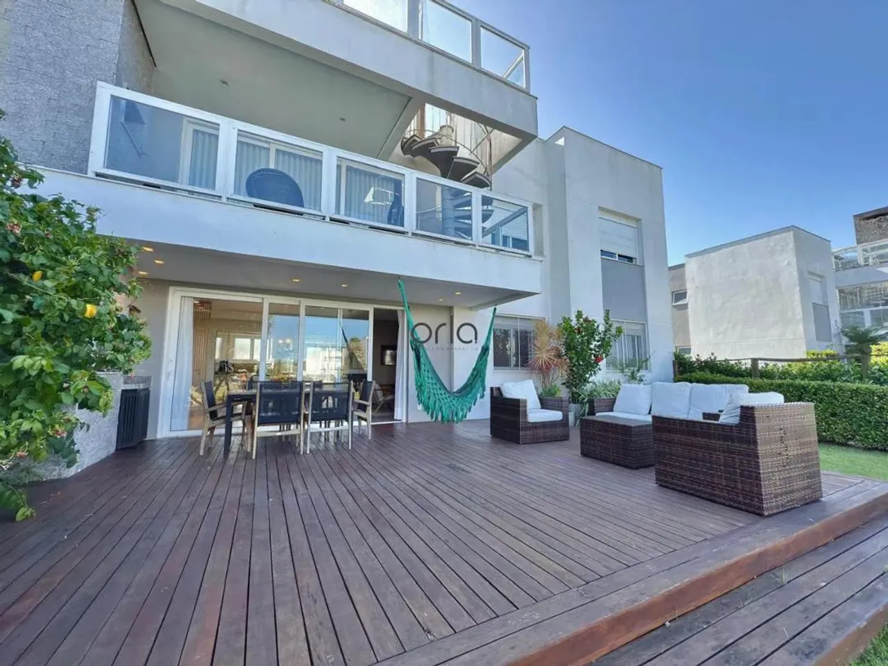 Apartamento térreo mobiliado com 3 dormitórios à venda - Condomínio Rossi Atlântida - Xang