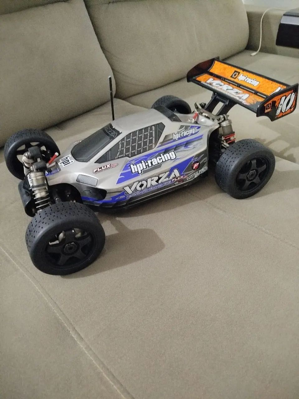 Automodelo Elétrico 1/8