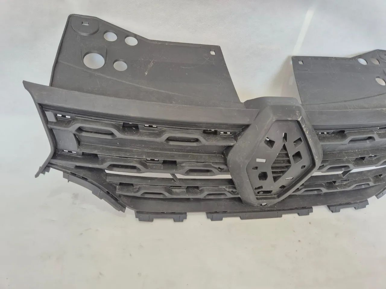 Grade frontal Renault Duster 2021 2020 