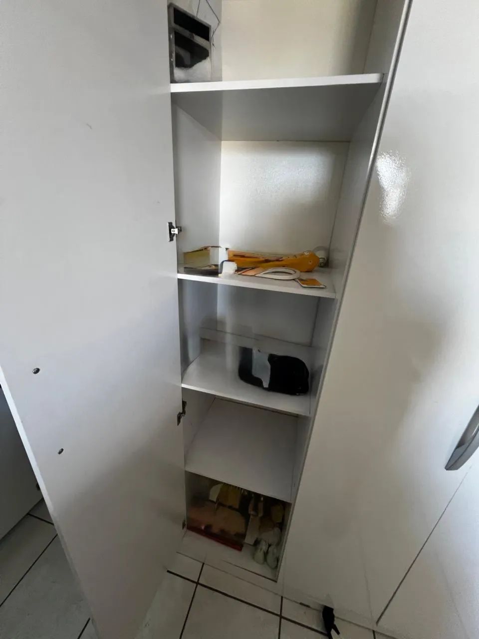 Guarda-roupa Branco de 5 Portas com Espelho - Foto 5