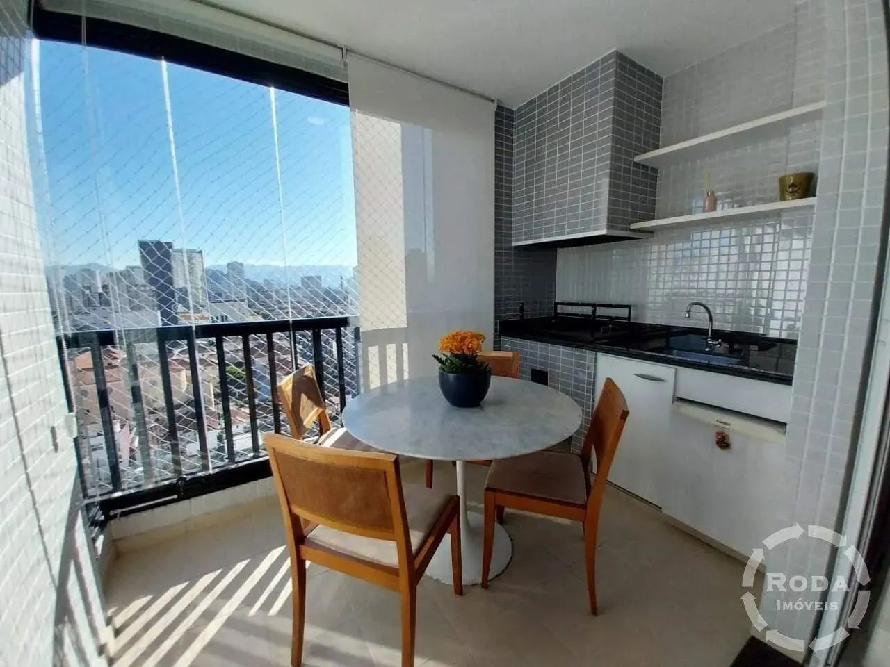 Apartamento no Gonzaga 3 quartos sendo 1 suíte com varanda, varanda gourmet, 2 vagas e laz