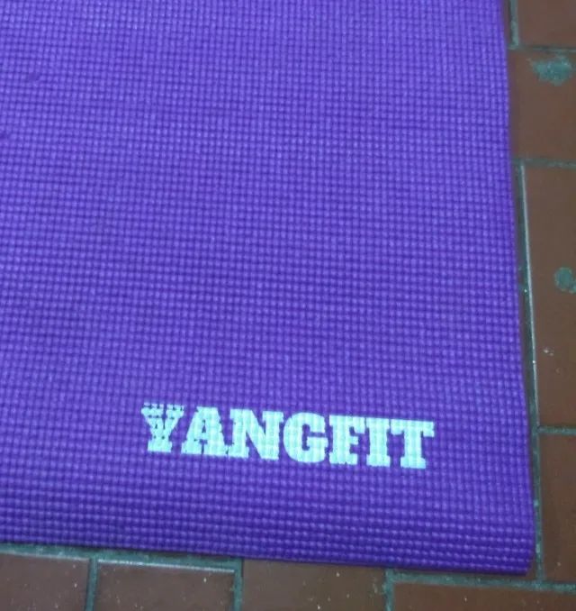 Tapete de yoga e pilates com bolsa para carregar em ótimo estado de conservação - Foto 3