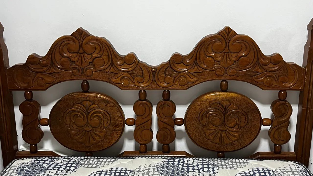 Cama Madeira com colchão  - Foto 2