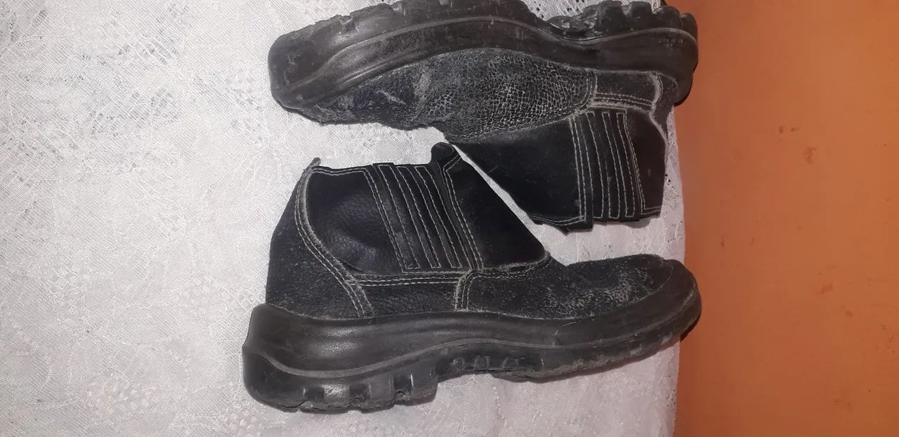 Bota de segurança vulcaflex. 64290273363970122
