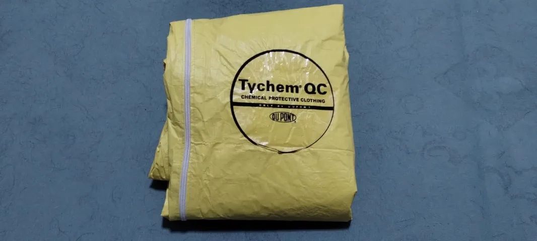 Macacão impermeável tychem qc dupoint - Foto 4