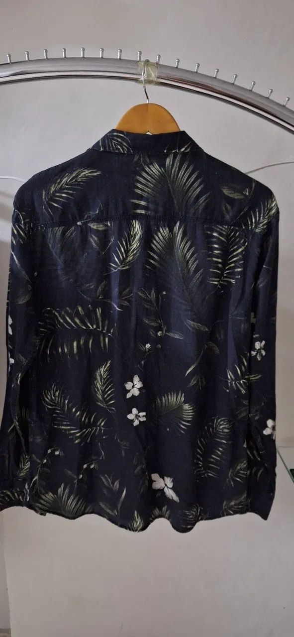 Camisa John John Manga Longa Tropical M  - Foto 3