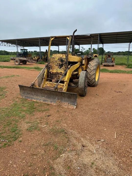 Trator + Lâmina CBT 2105 - Motor Mercedes 252 - Foto 5