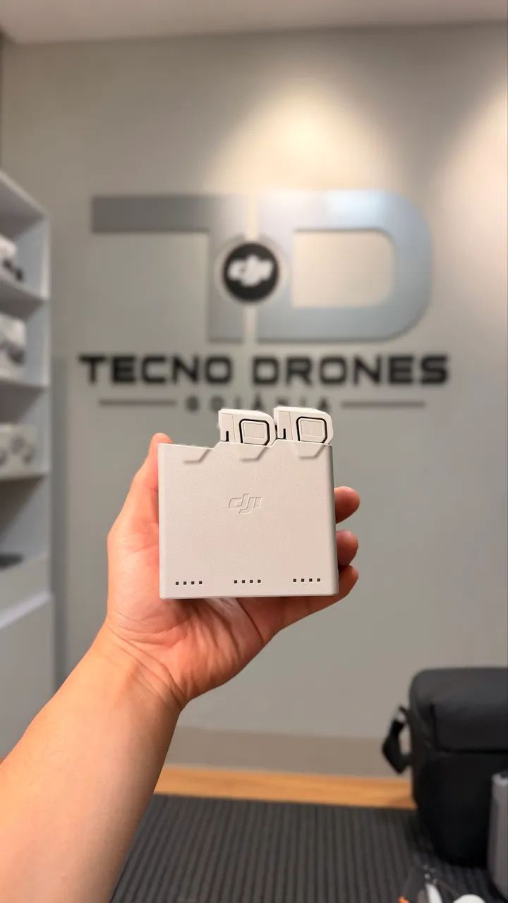 DJI MINI 4 PRO FLY MORE - Foto 3