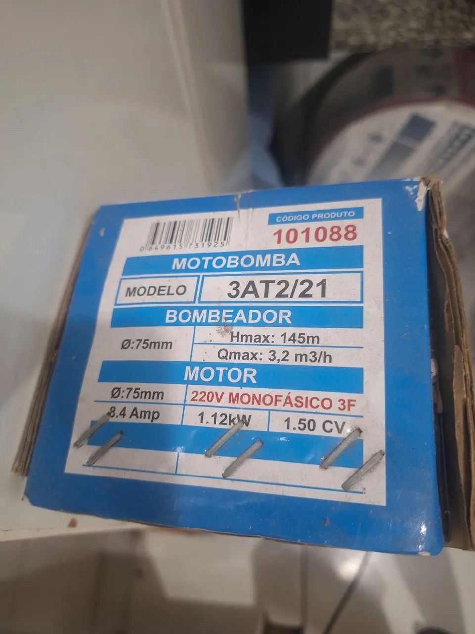 Bomba Submersa 1,5Cv nova na caixa - Foto 4