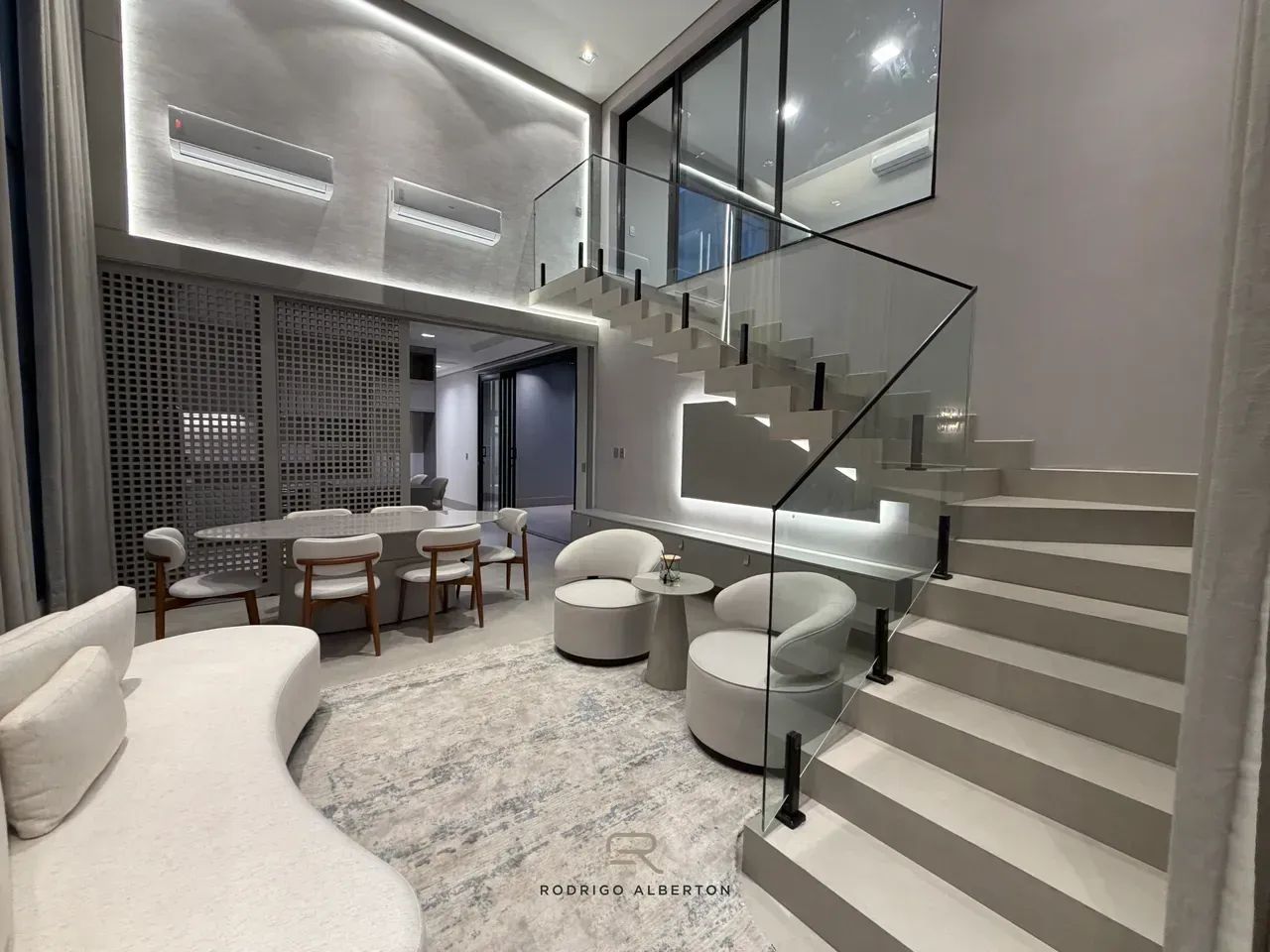 Casa Mobiliada e Decorada, com 3 suites e Rooftop, R$ 2.8Milhões
