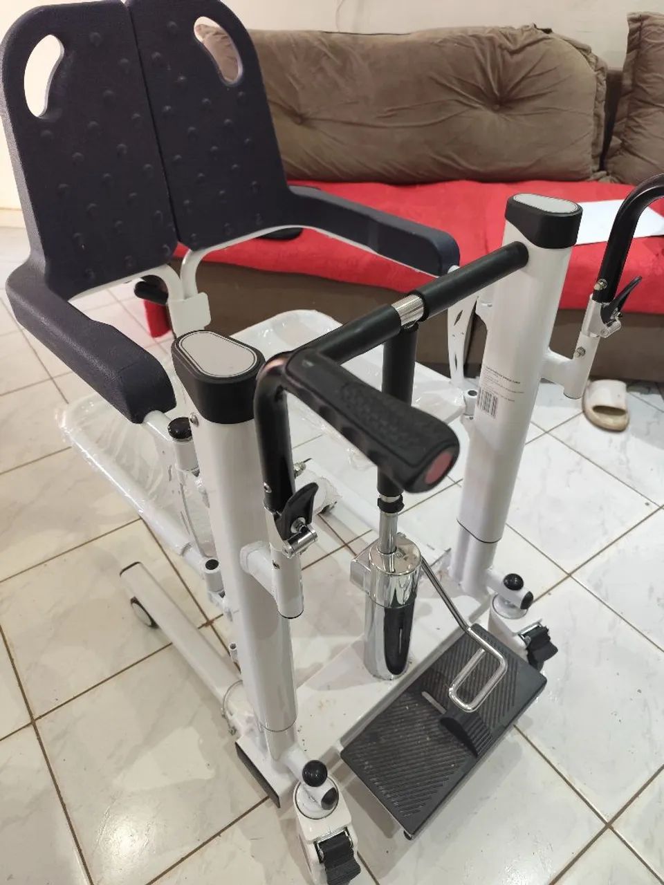 Cadeira  de transferência banho e passeio - Foto 3