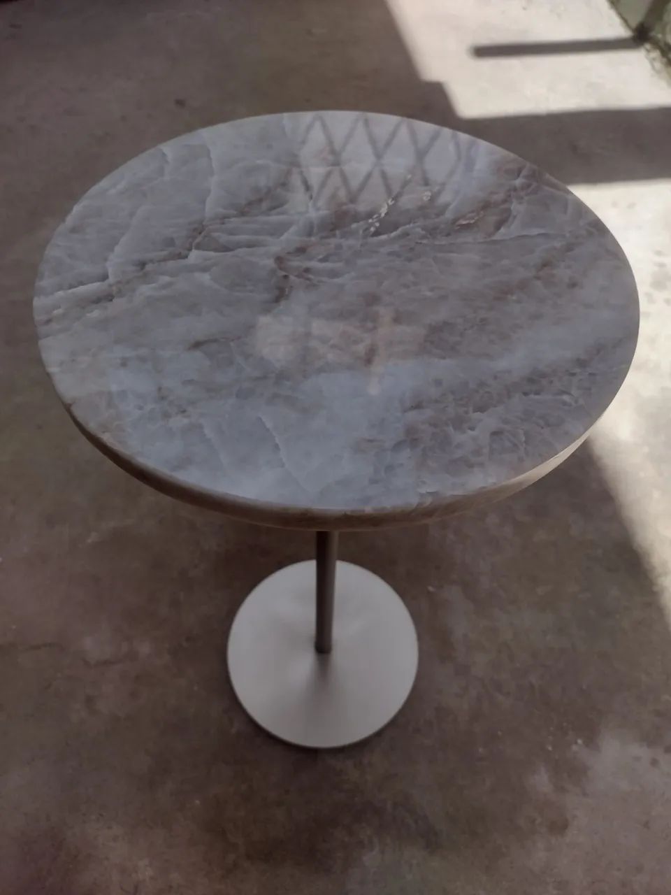 Mesa de canto com pedra - Foto 3