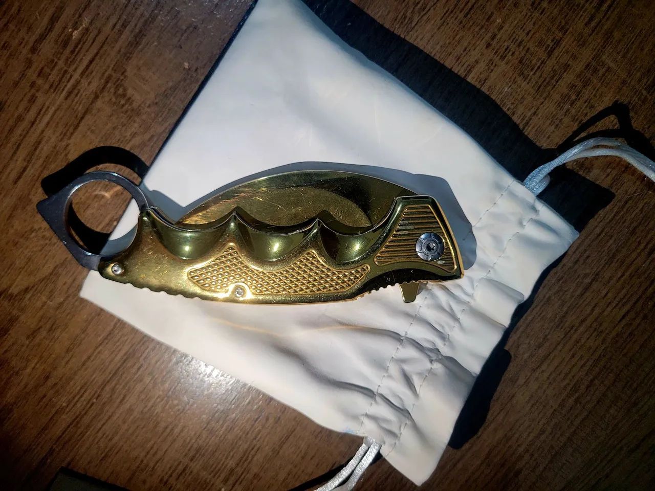 Faca Karambit dourada - Foto 3