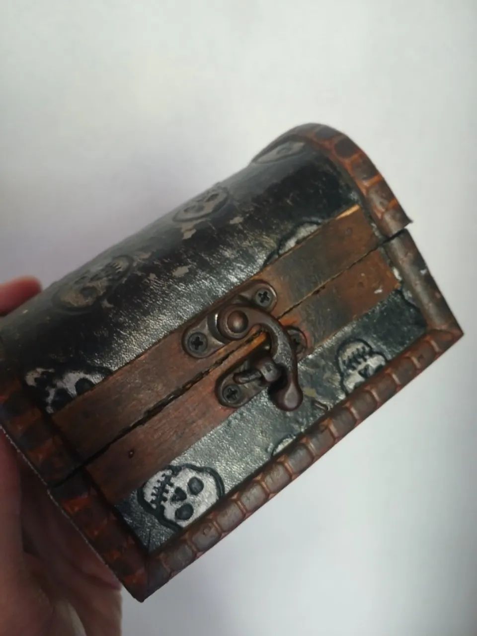 Caixa de madeira caveiras personalizada - Foto 5