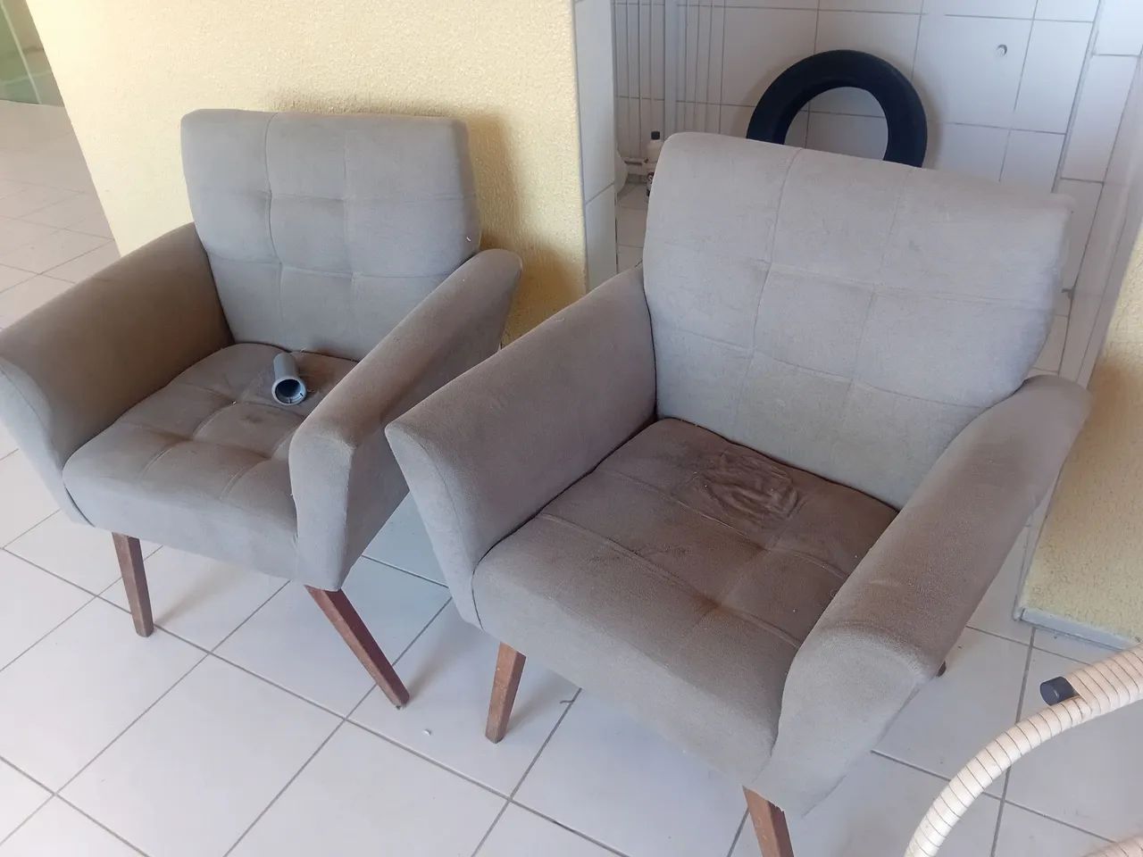 Vendo duas cadeiras para sala,quarto - Foto 3