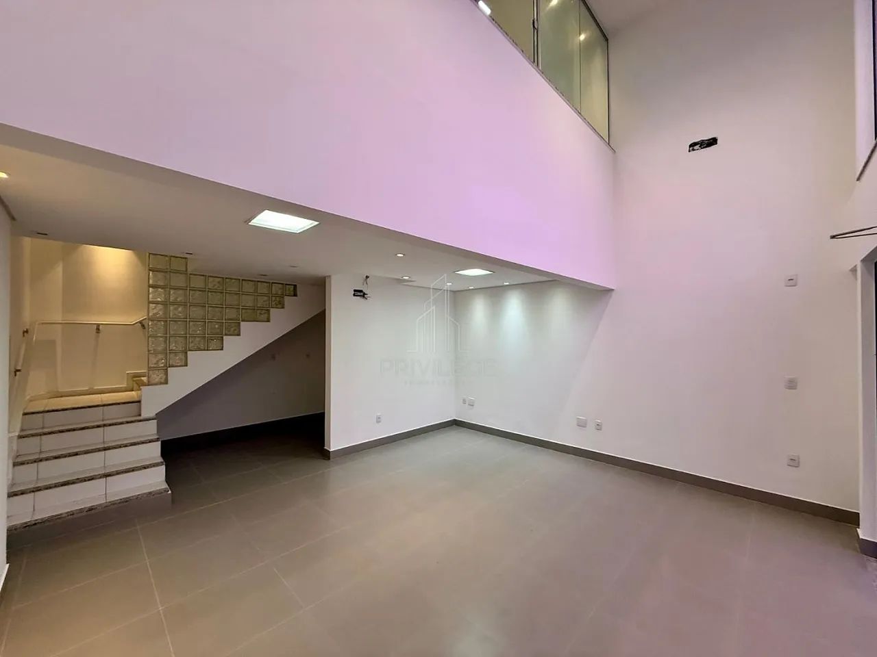 SALA COMERCIAL NA VILA OPERARIA