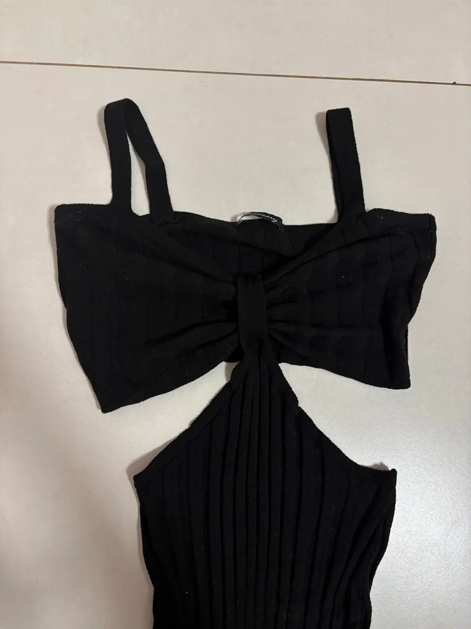 Vestido midi preto de tricot - Foto 4