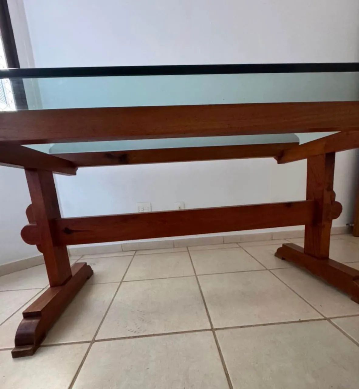Mesa madeira maciça e tampo de cristal belga  - Foto 3