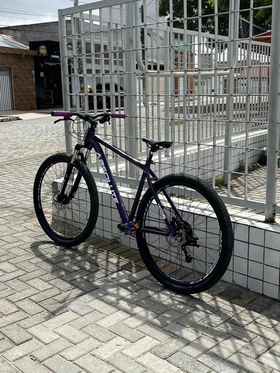 Absolute Nero 5 roxa / só pegar e pedalar 