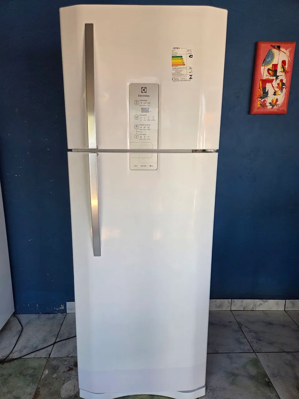 Vendo geladeira Electrolux 