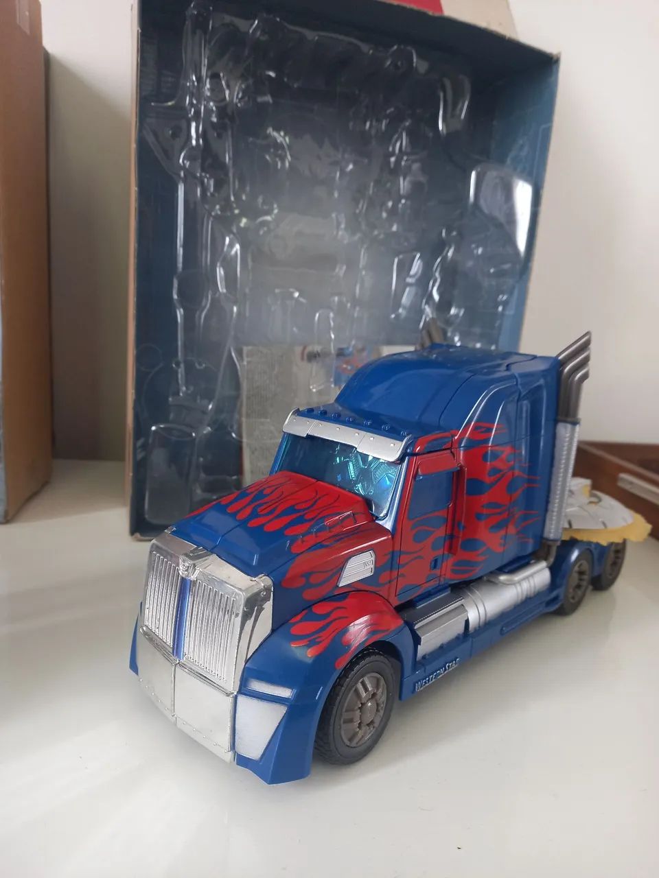 Bonecos transformer optimus prime e ultra magnus - Foto 5