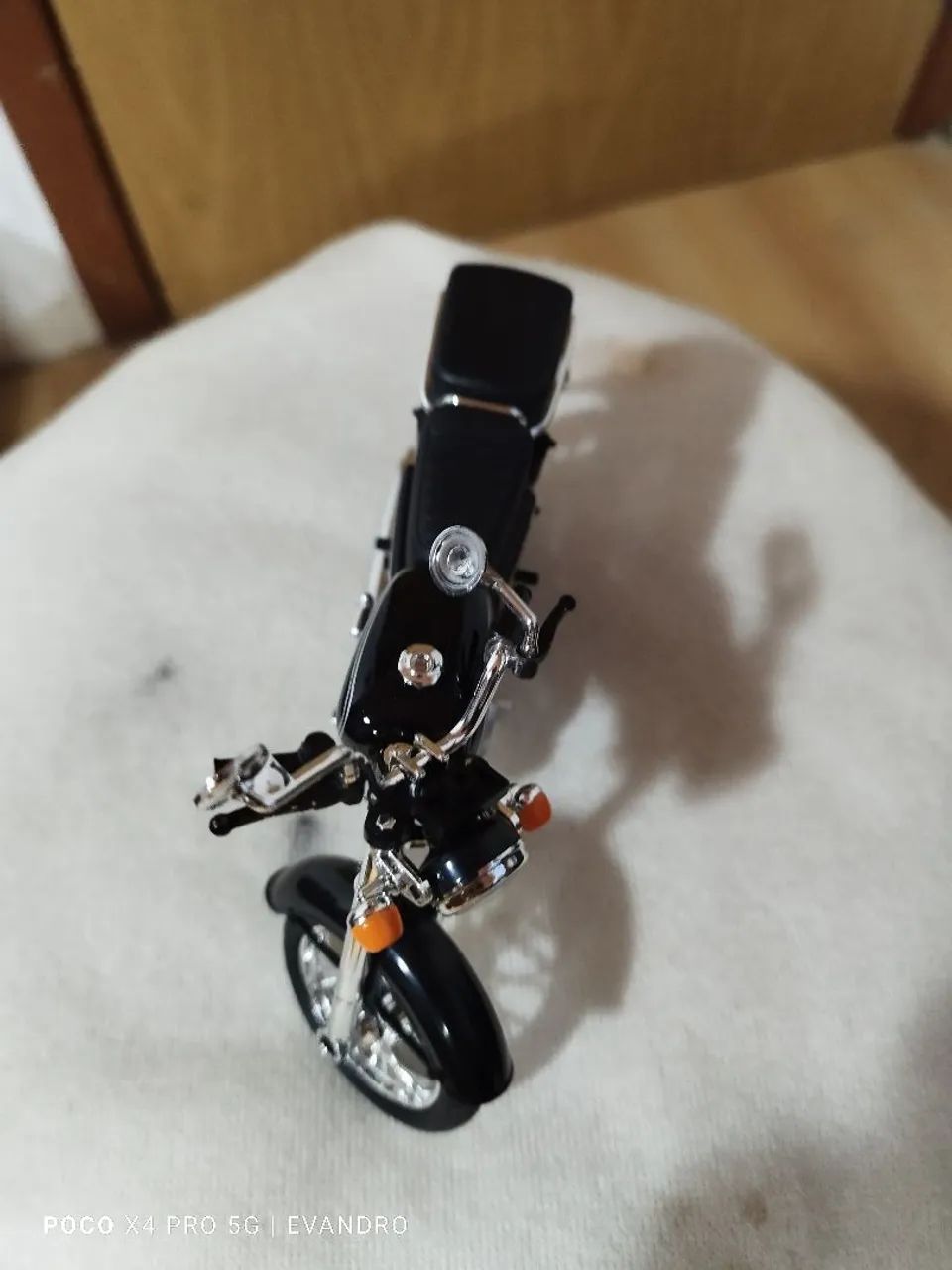 Motocicleta escala 1:12 - Foto 4