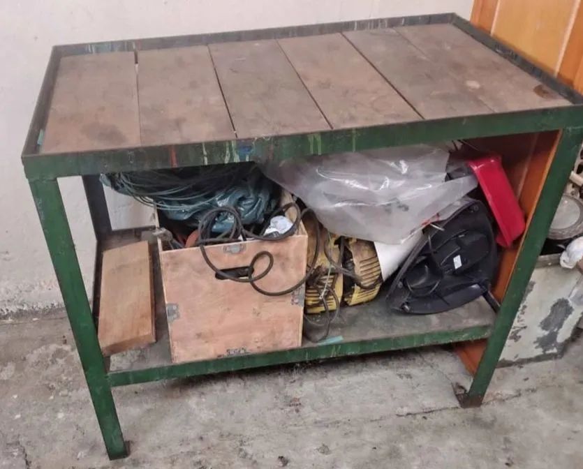 Bancada pra oficina.            
