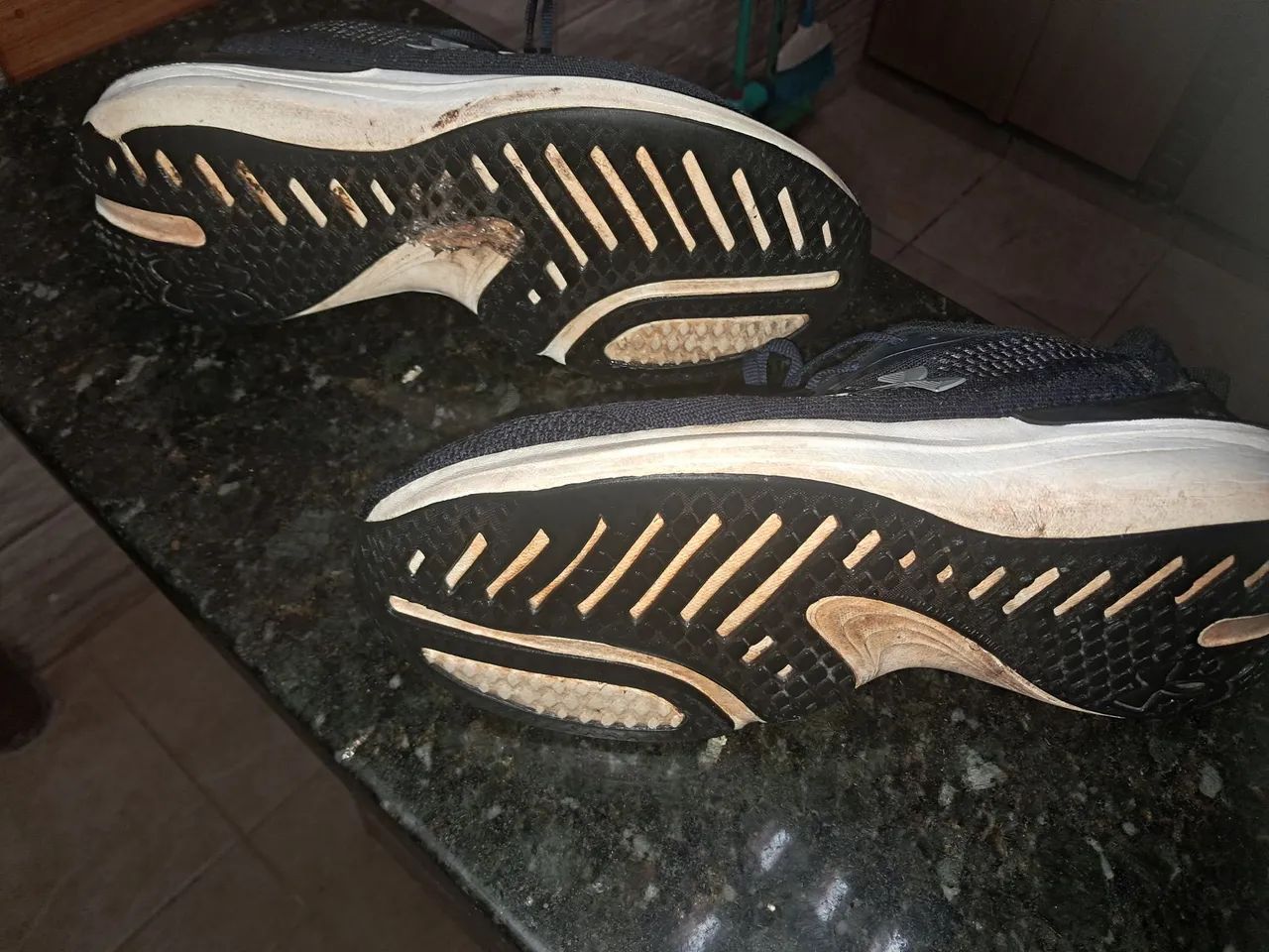Tenis underarmour , ótimo estado  - Foto 3