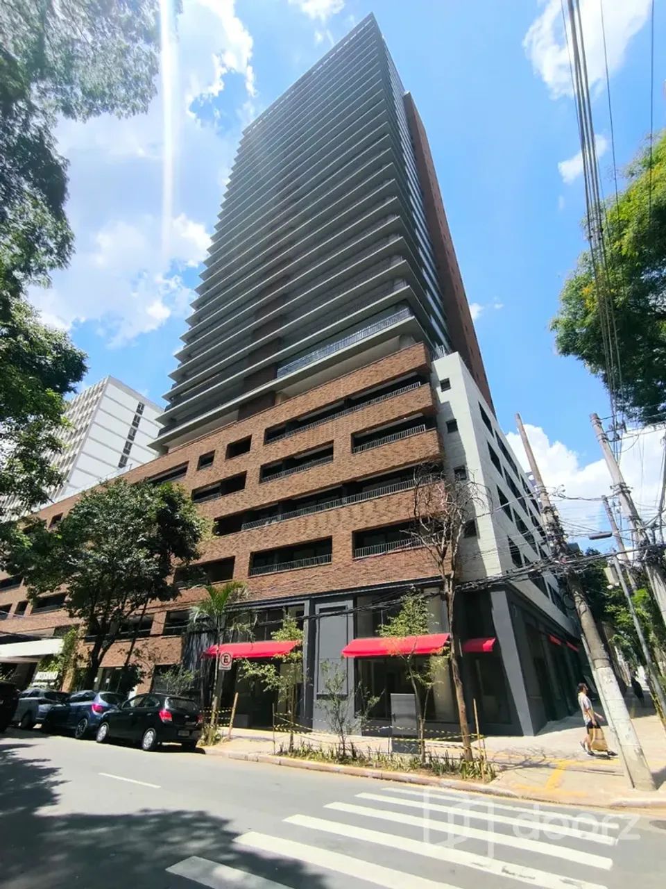 Imóvel na Coronel Oscar Porto com 3 dormitórios e 181.9m²