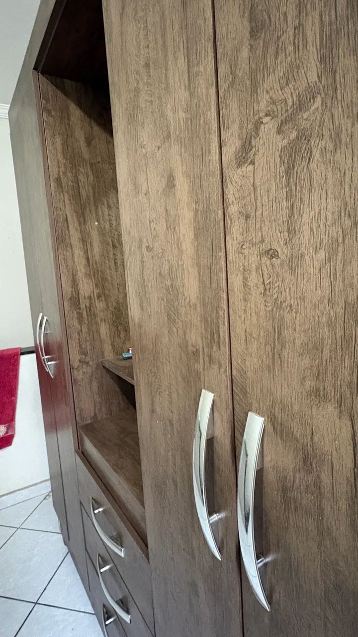 VENDE-SE GUARDA-ROUPA DE SOLTEIRO - Foto 3