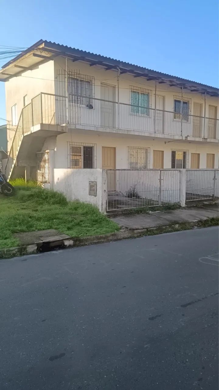 Venda de 8 Kitnet e 2 apartamentos 