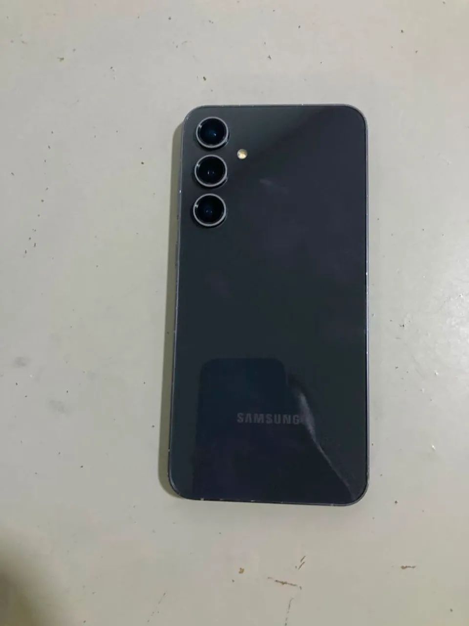 Vendo o celular S23 Fe 128 gb caixa e nota