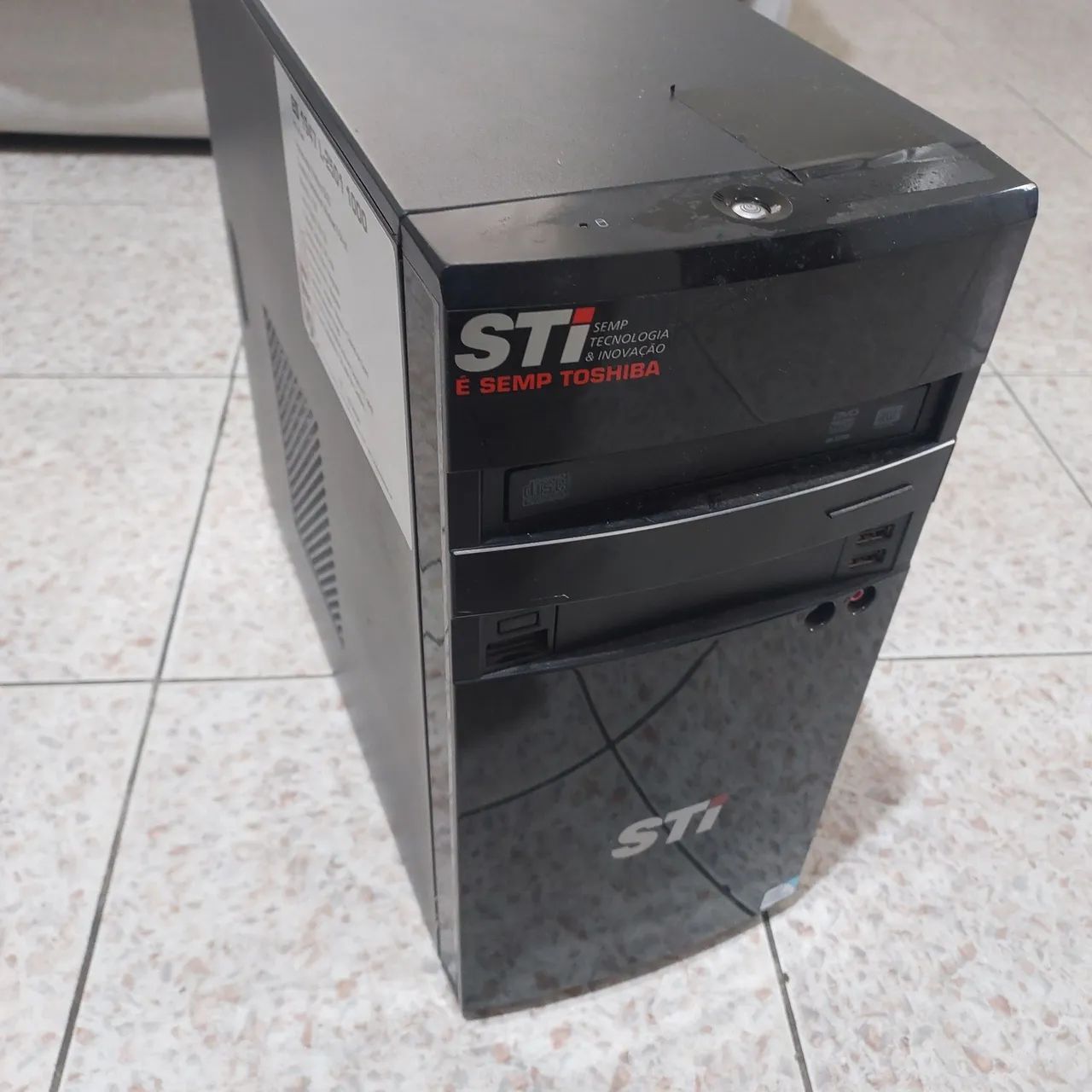 Lote Desapego 3 CPUS, 2 deles funcionam, veja descrição