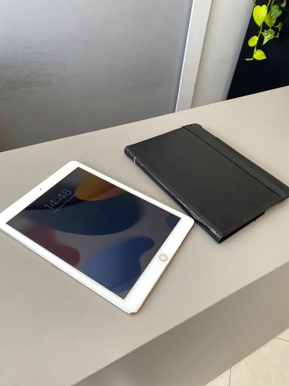 iPad 6a Geração 32 GB Dourado