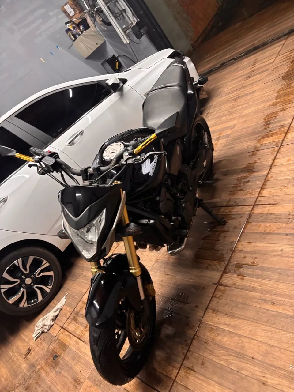 Hornet 600 ano 2012