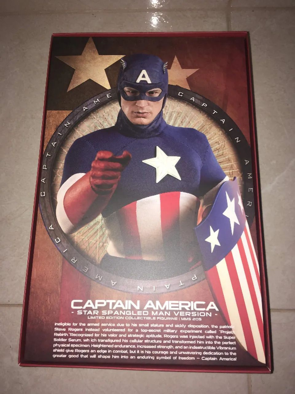 Captain America Star Spangled Hot Toys 1/6 - Foto 3