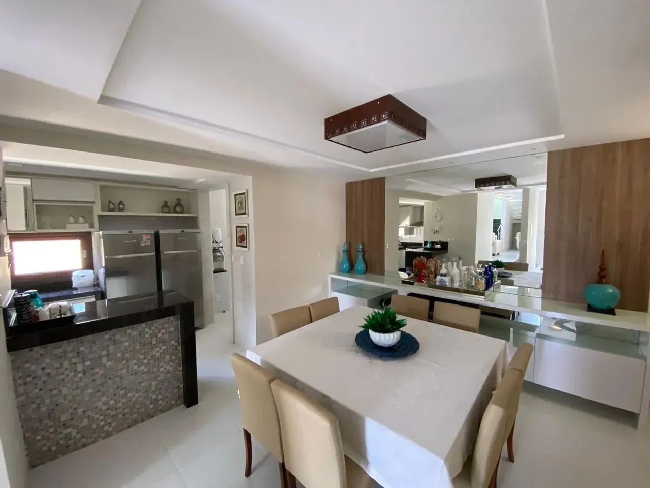Imóvel para aluguel possui 200 metros quadrados com 5 quartos - Foto 4