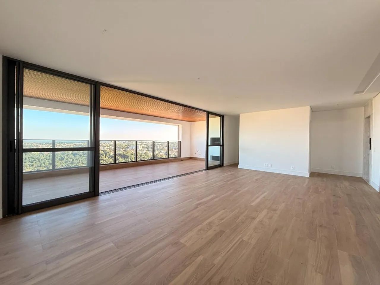 Apartamento à venda em Maringá, Zona 01, com 4 quartos, com 179 m², Noah - A.Yoshii - Foto 2