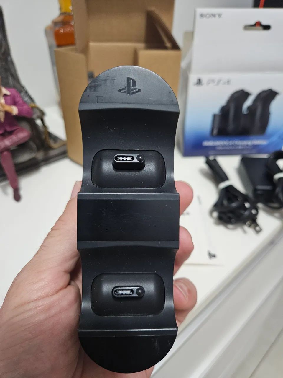 Base de Carregamento controle ps4 original  - Foto 3