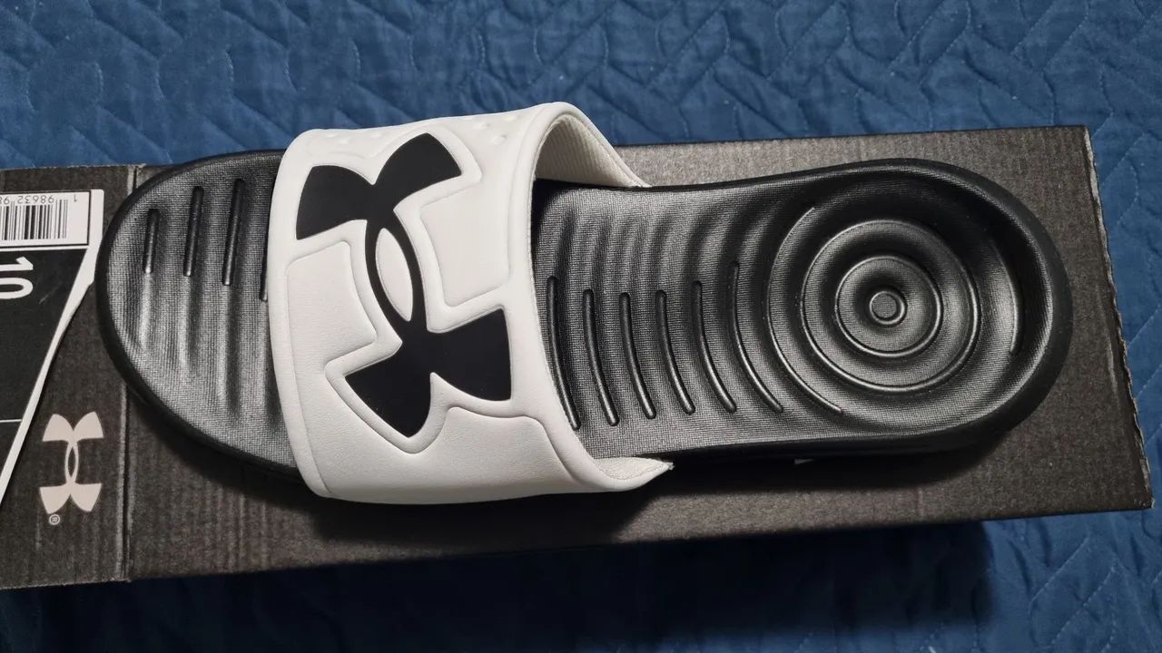 Chinelo Under Armour 41/42